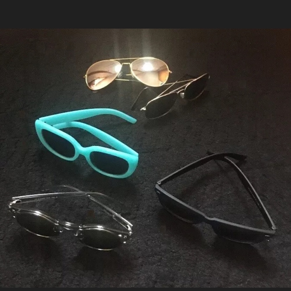 Assorted‎ Vintage sunglasses. Pick one.